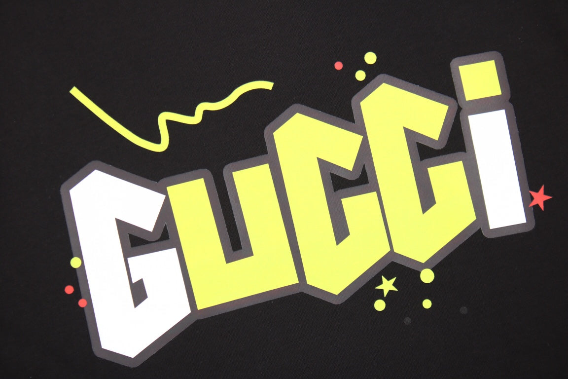 Gucci Lightning Bolt Logo T-shirt In - Black Unisex Streetwear Limited Edition - Inject a bolt of energy into your wardrobe with this striking black Gucci t-shirt, which