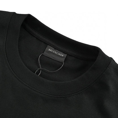 Balenciaga T-shirt - Paris Graphic - Black Unisex Streetwear Limited Edition - <span>This Balenciaga t-shirt features a bold graphic design. The front showcases the word 'Paris' in