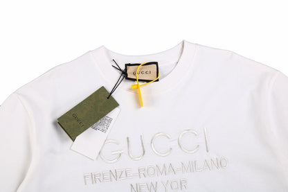 Camiseta Gucci con ciudades bordadas