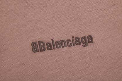 CAMISETA MINIMALISTA GRIS DE BALENCIAGA