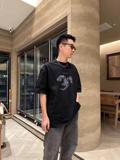 Balenciaga T-shirt - Lobster Graphic - Black Unisex Streetwear Limited Edition - <span>This Balenciaga t-shirt features a unique design with a detailed lobster graphic on the front.