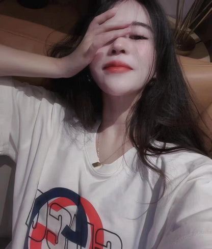 Gucci Interlocking Gg T-shirt - - White Unisex Streetwear Limited Edition - <span>This Gucci t-shirt in white features the iconic interlocking GG logo in red and blue.