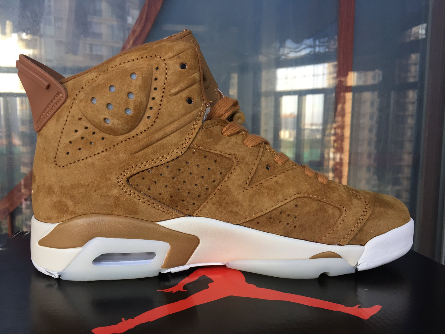 Jordan 6 Retro 'wheat' Sneakers - White Unisex Streetwear Limited Edition - **Product Description for Air Jordan 6 Retro 'Wheat'** The Air Jordan 6 Retro 'Wheat' brings