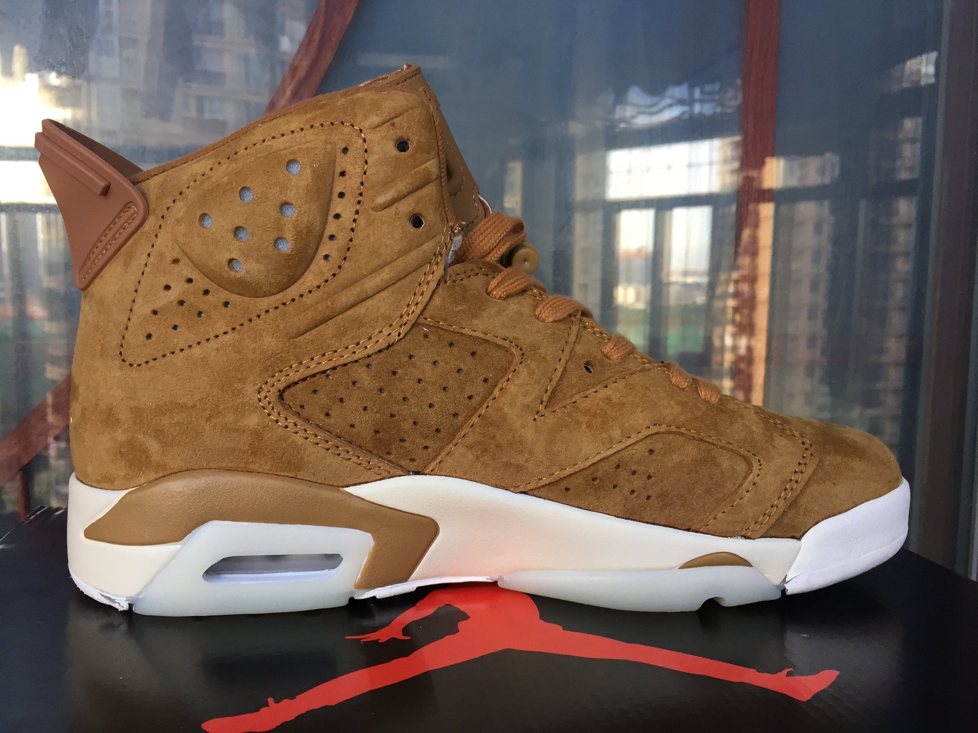 Jordan 6 Retro 'wheat' Sneakers - White Unisex Streetwear Limited Edition - **Product Description for Air Jordan 6 Retro 'Wheat'** The Air Jordan 6 Retro 'Wheat' brings