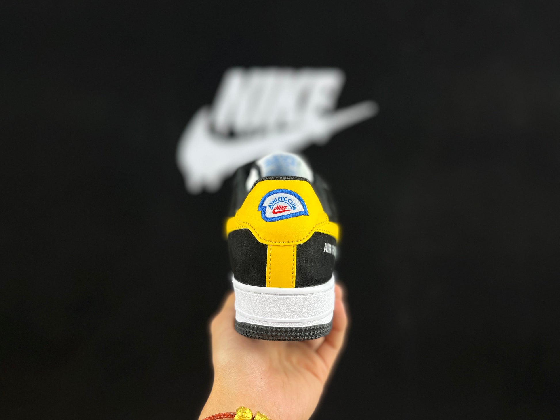 NIKE Air Force 1 Low 'black - White - Yellow Swoosh' Unisex Streetwear Limited Edition - **Nike Air Force 1 Low 'Black/White/Yellow Swoosh'** The Nike Air Force 1 Low 'Black/White/Yellow Swoosh'