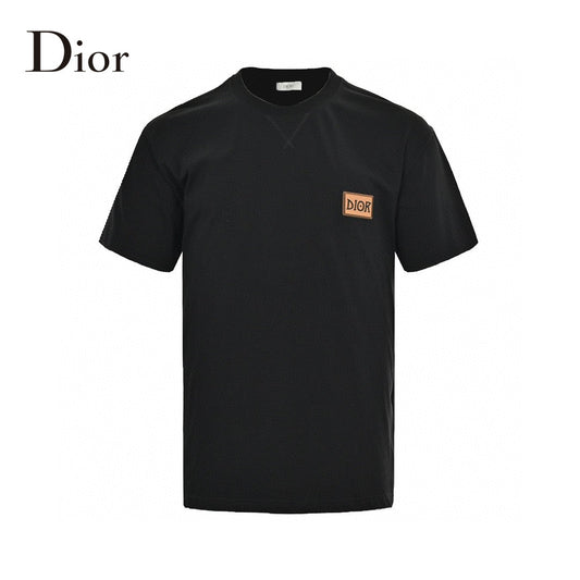 Dior T-shirt With Logo Patch - Black Unisex Streetwear Limited Edition - <span>This Dior t-shirt features a minimalist design with high-quality black cotton fabric. The small Dior
