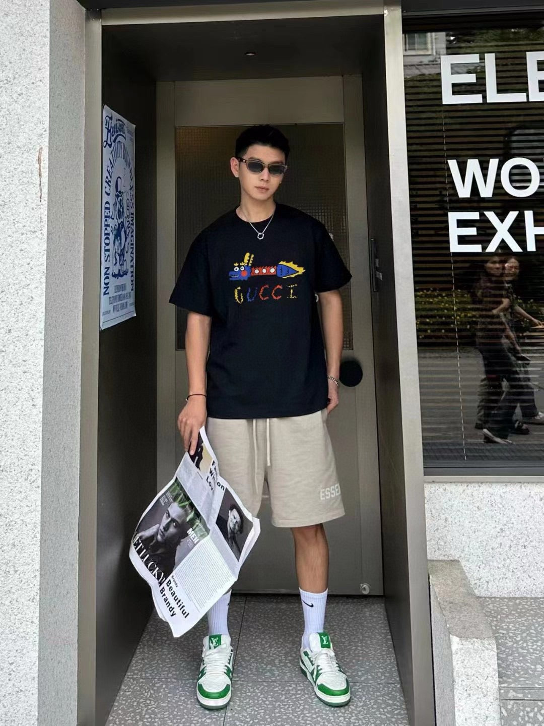 Camiseta negra Gucci con estampado de dragón