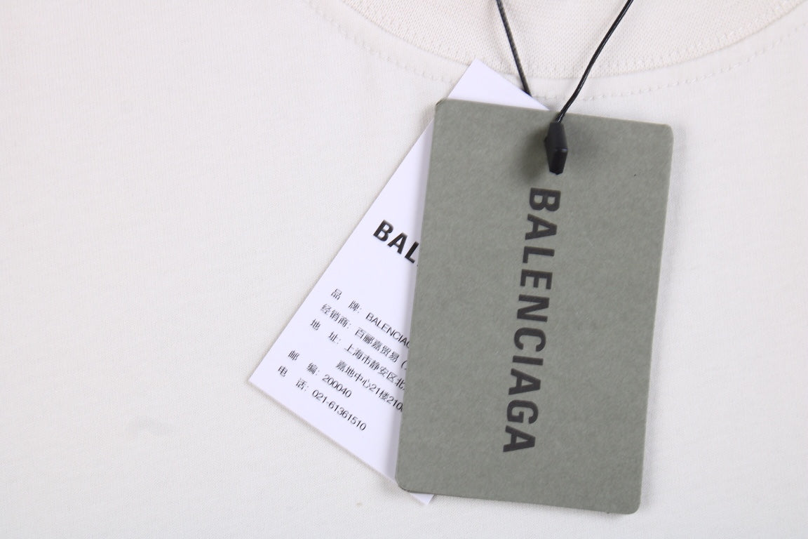 CAMISETA MINIMALISTA BLANCA DE BALENCIAGA