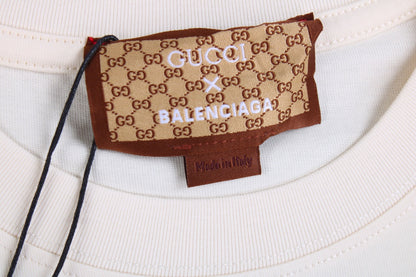 Camiseta GUCCI x BALENCIAGA DRIP LOGO color crema