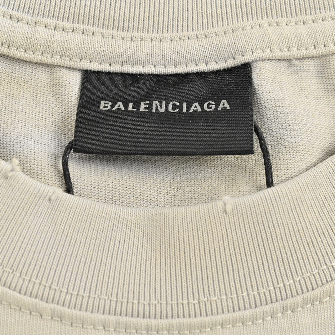 Camiseta Balenciaga - Estampado Doble B