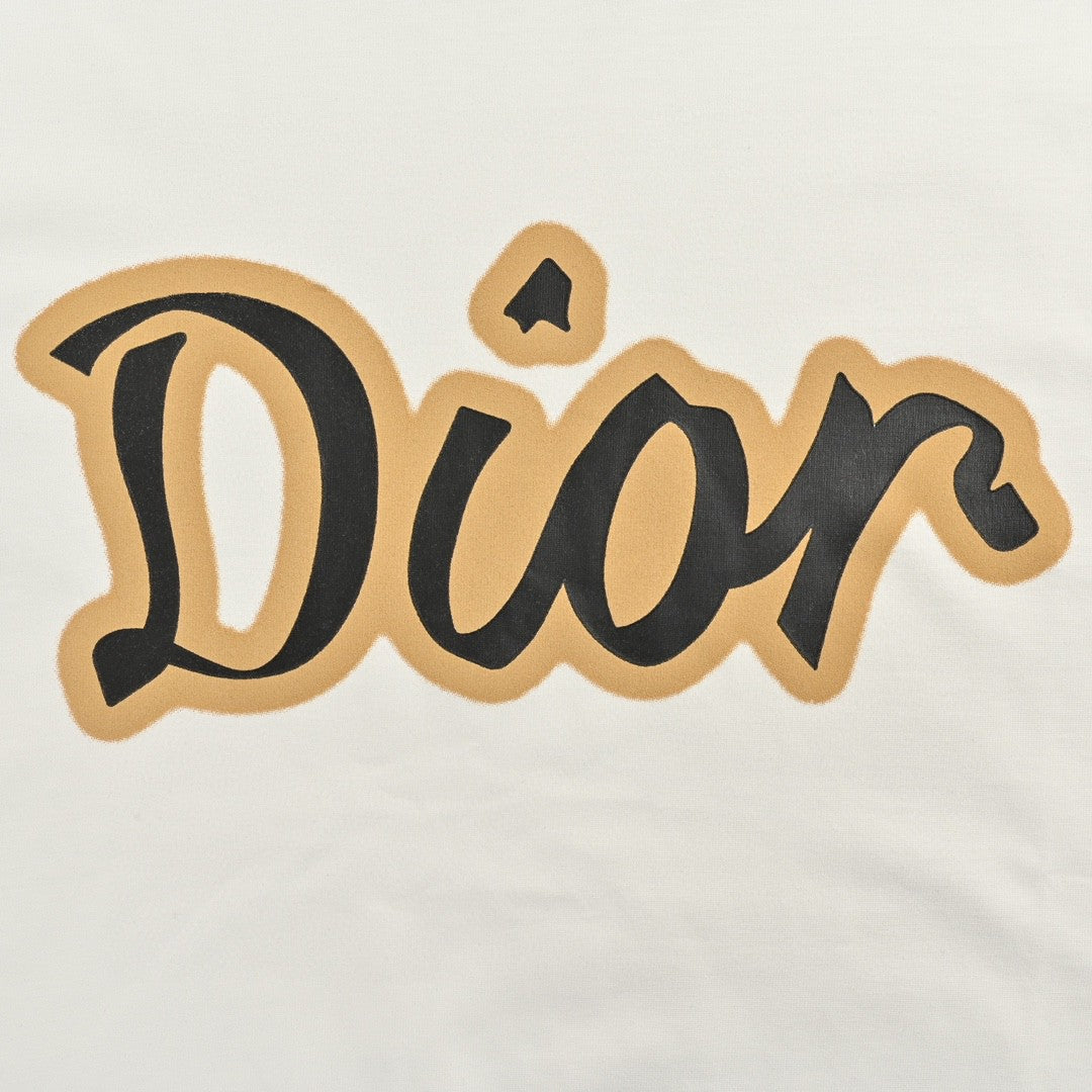 Camiseta Dior blanca y marrón