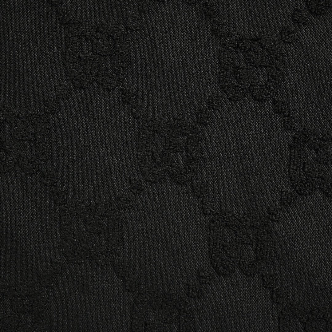 Camiseta Gucci con estampado GG (negra)