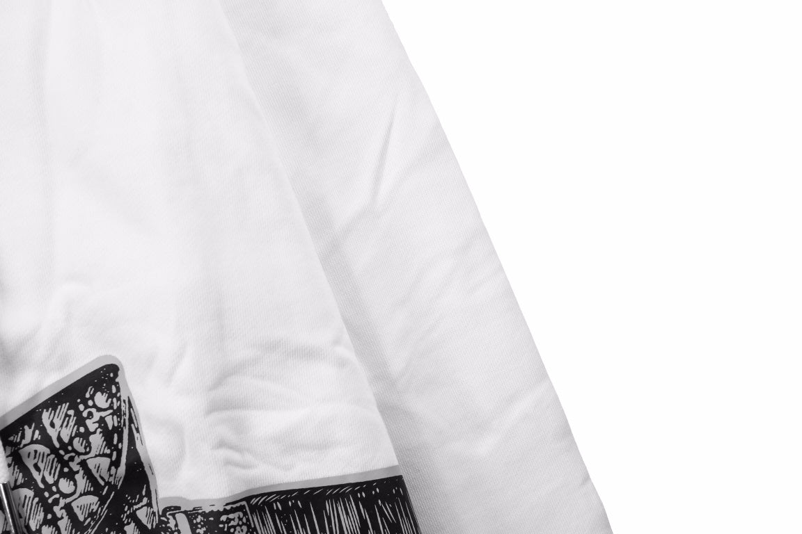 Sudadera blanca Dior con diseño de bolso