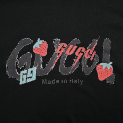 Gucci Strawberry Logo T-shirt (black) Unisex Streetwear Limited Edition - The Gucci Strawberry Logo T-Shirt in black offers a stylish and playful addition to any