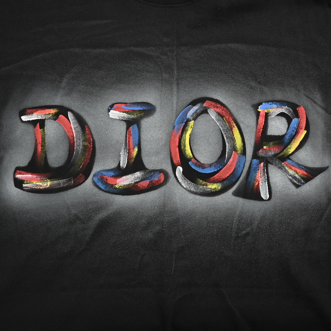 Camiseta con el logo artístico de Dior (negra)