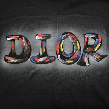 Camiseta con el logo artístico de Dior (negra)