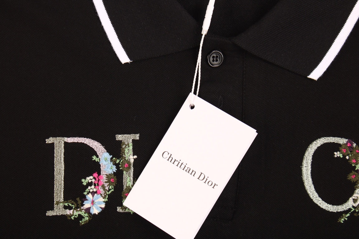 Polo Dior con diseño de logotipo floral