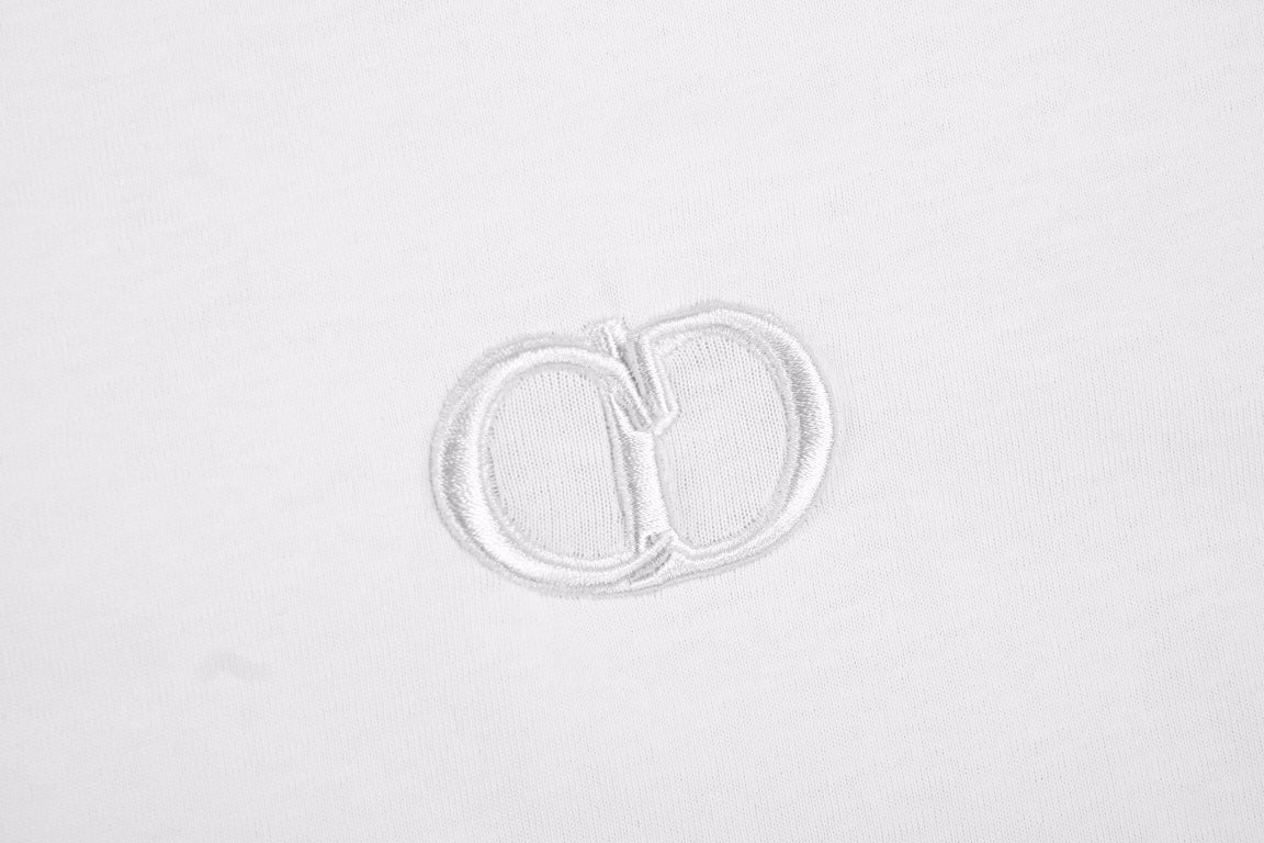 Camiseta Dior con el logo de la doble D (blanca)