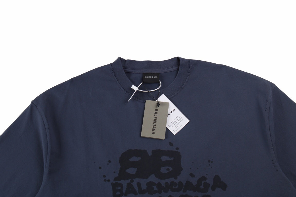 Camiseta Balenciaga con estampado de París