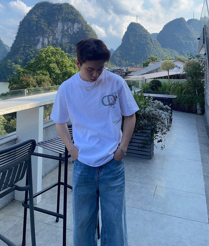 Camiseta Dior con el logo floral CD