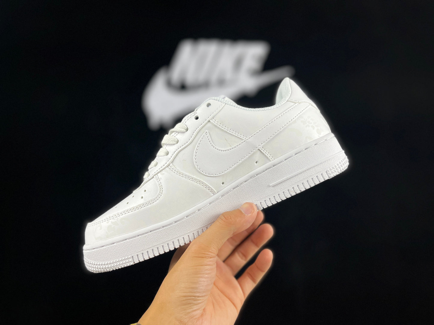 NIKE Air Force 1 'qinghua Porcelain' - White Unisex Streetwear Limited Edition - **Nike Air Force 1 'Qinghua Porcelain'** The Nike Air Force 1 'Qinghua Porcelain' is a