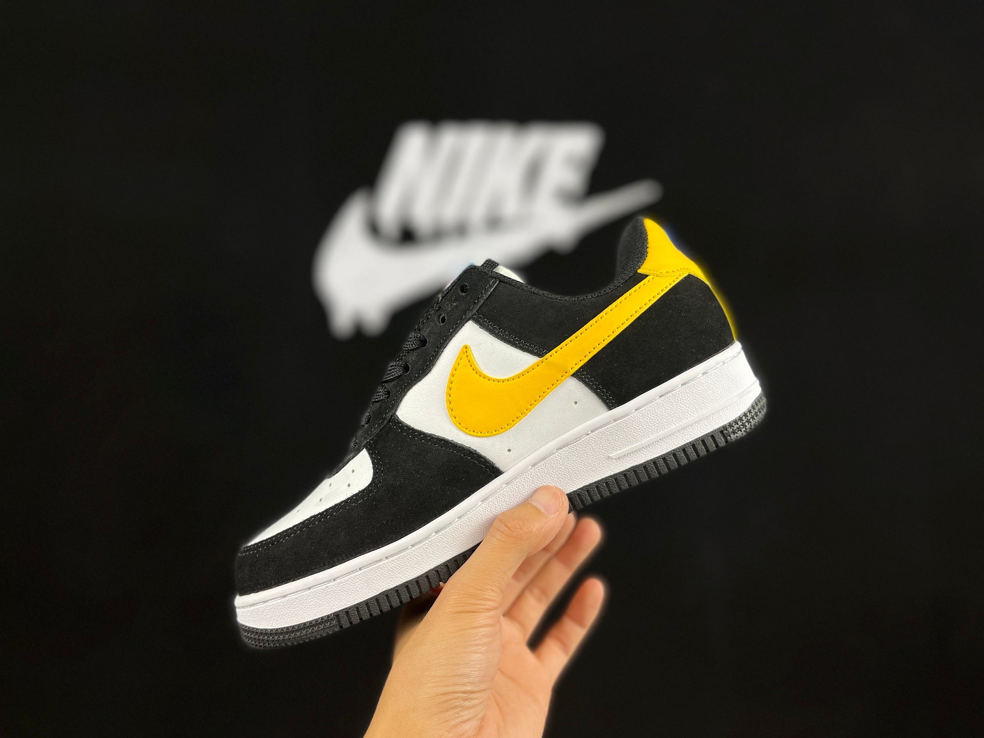 NIKE Air Force 1 Low 'black - White - Yellow Swoosh' Unisex Streetwear Limited Edition - **Nike Air Force 1 Low 'Black/White/Yellow Swoosh'** The Nike Air Force 1 Low 'Black/White/Yellow Swoosh'