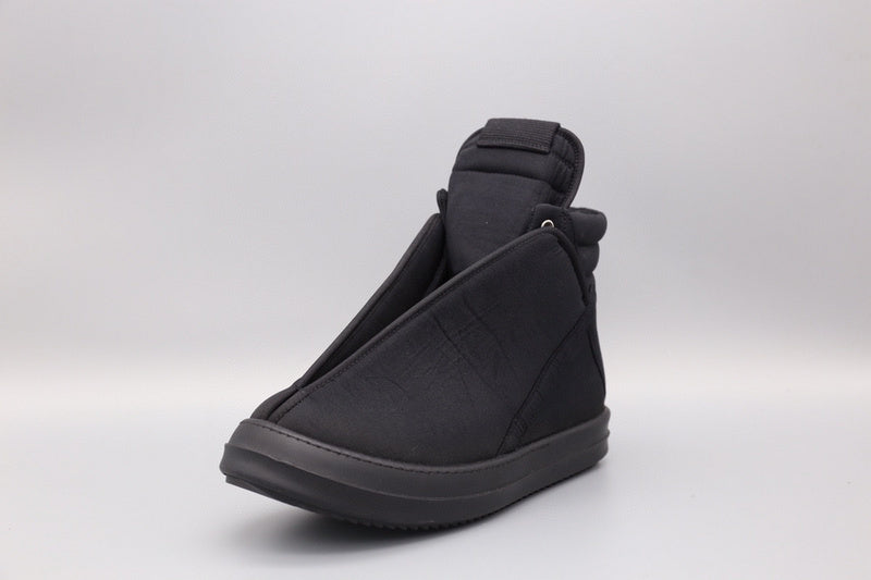 Rick Owens High-top Wrap Sneakers - Black Unisex Streetwear Limited Edition - **Rick Owens Black High-Top Wrap Sneakers: Futuristic Elegance** Elevate your style with the Rick Owens