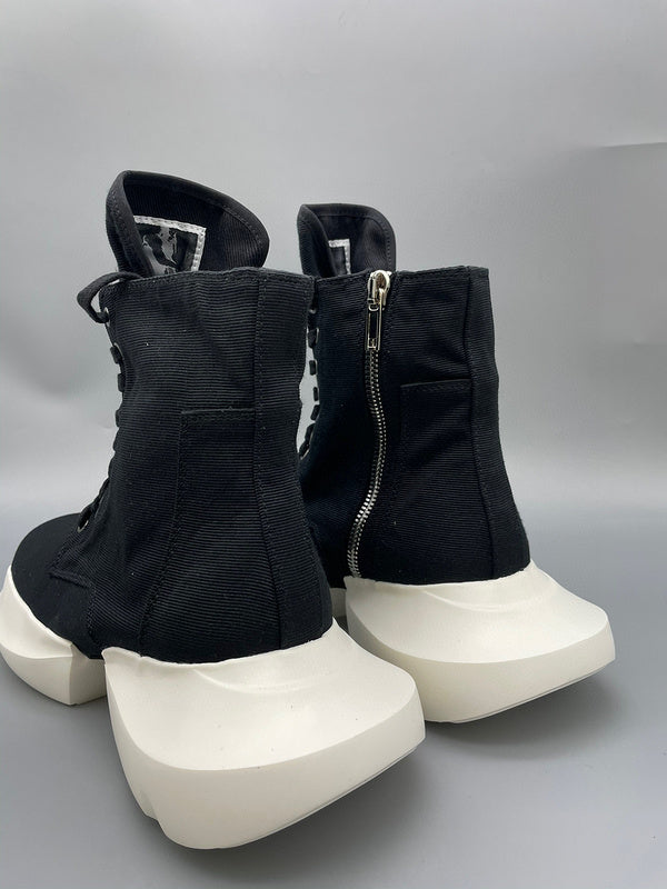Rick Owens High-top Platform Sneakers - Black Unisex Streetwear Limited Edition - **Rick Owens Black High-Top Platform Sneakers: Futuristic Design and Superior Craftsmanship** Introducing the Rick Owe