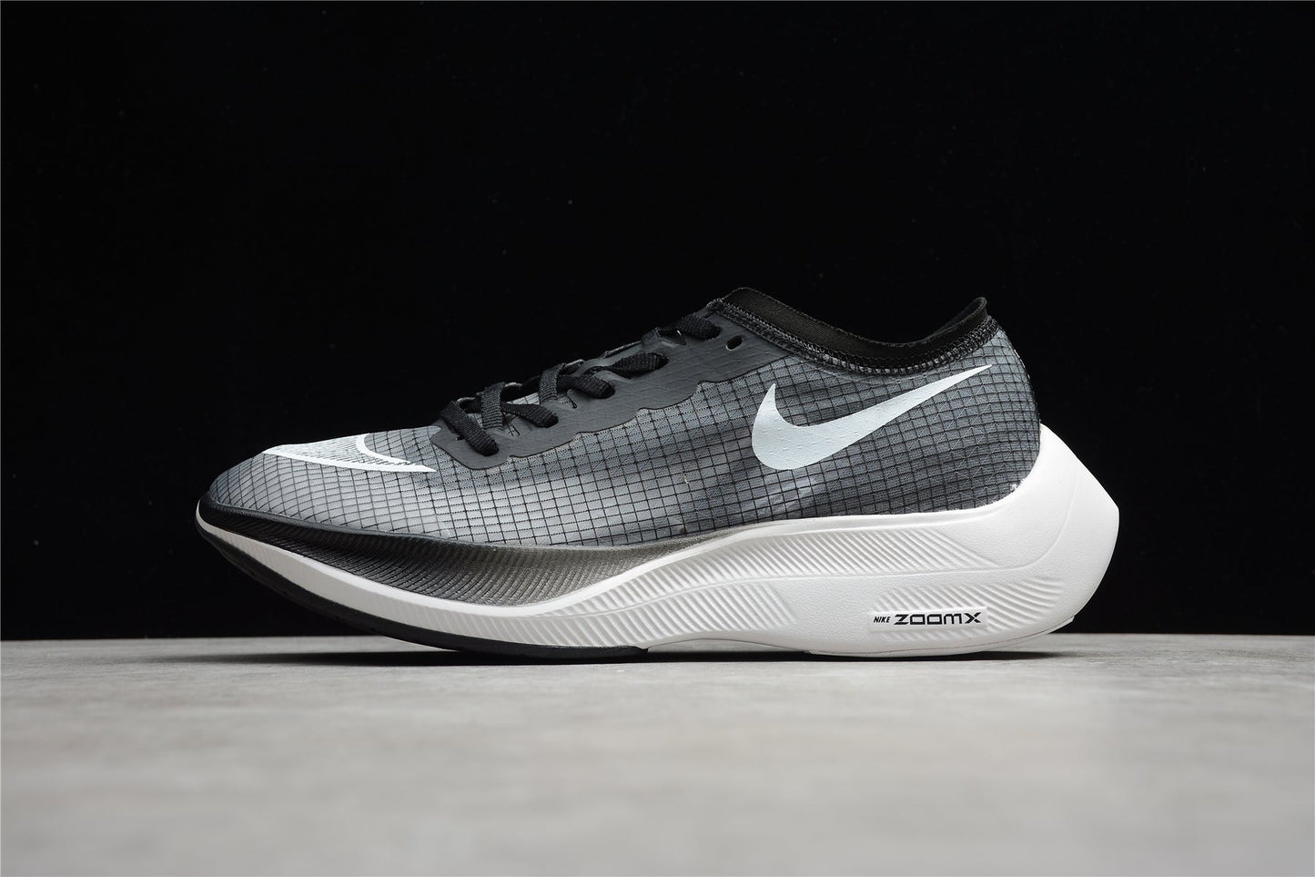 Zoom - Vaporfly Ne - T% 2 And White - Black Unisex Streetwear Limited Edition - ### Nike ZoomX Vaporfly NEXT% 2 The Nike ZoomX Vaporfly NEXT% 2 is designed for