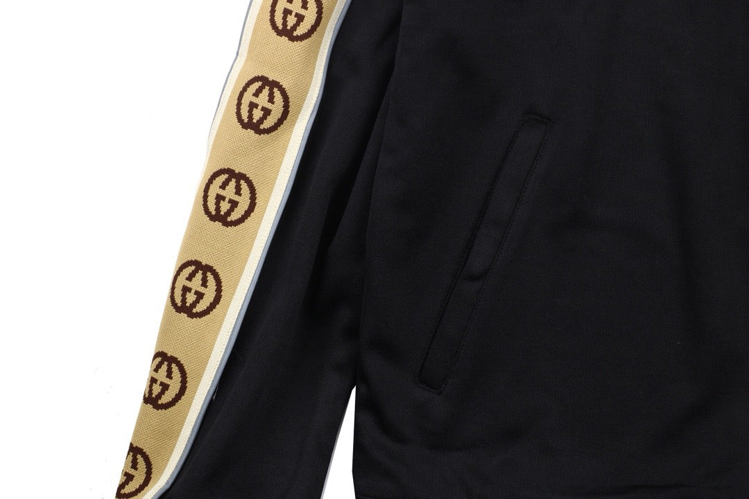 Chaqueta deportiva con rayas y logo GG de Gucci - Negra