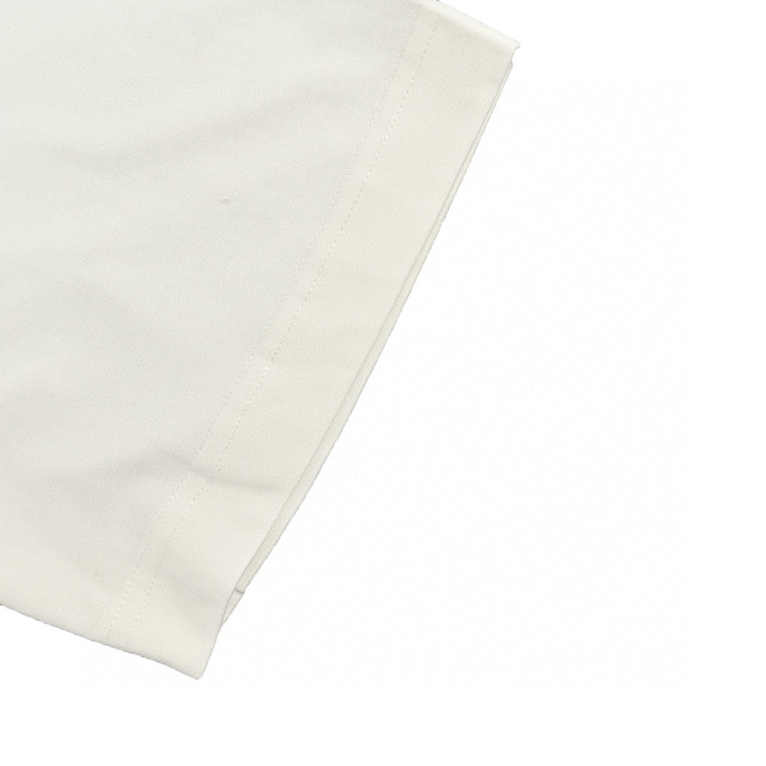 Camiseta blanca minimalista de Dior