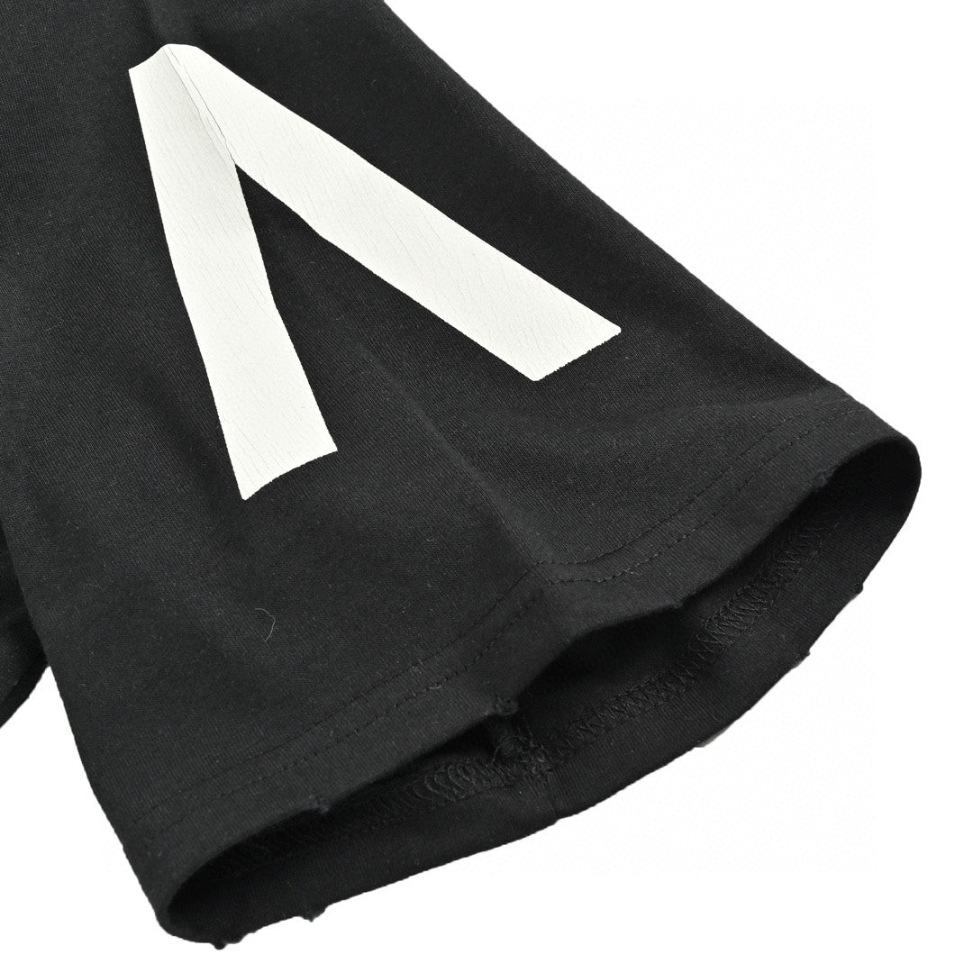 Camiseta gráfica con logo blanco de Balenciaga (negra)