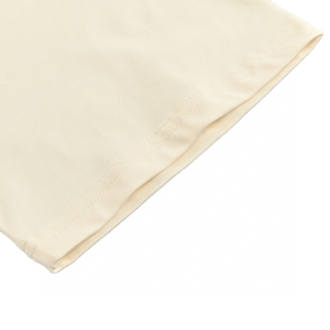 Camiseta con estampado del logo de Gucci 1921 (Beige)