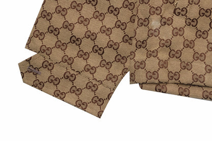 Chaqueta deportiva con monograma de Gucci.