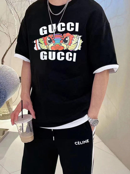Camiseta gráfica Gucci (negra)