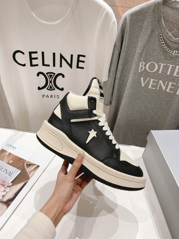 Rick Owens High-top Sneakers - Black Unisex Streetwear Limited Edition - **Rick Owens High-Top Sneakers: Dual-Tone Elegance and Craftsmanship** Step up your fashion game with Rick