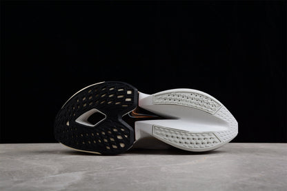 Zoom Alphafly Ne - T% 2 White And - Black Unisex Streetwear Limited Edition