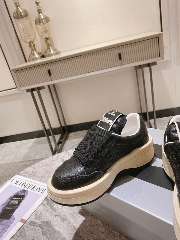 Converse - Undercover Turbowpn Low Sneakers - Black Unisex Streetwear Limited Edition - **Converse x UNDERCOVER TURBOWPN Low Sneakers** Introducing the Converse x UNDERCOVER TURBOWPN Low Sneakers, a