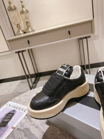Converse - Undercover Turbowpn Low Sneakers - Black Unisex Streetwear Limited Edition - **Converse x UNDERCOVER TURBOWPN Low Sneakers** Introducing the Converse x UNDERCOVER TURBOWPN Low Sneakers, a