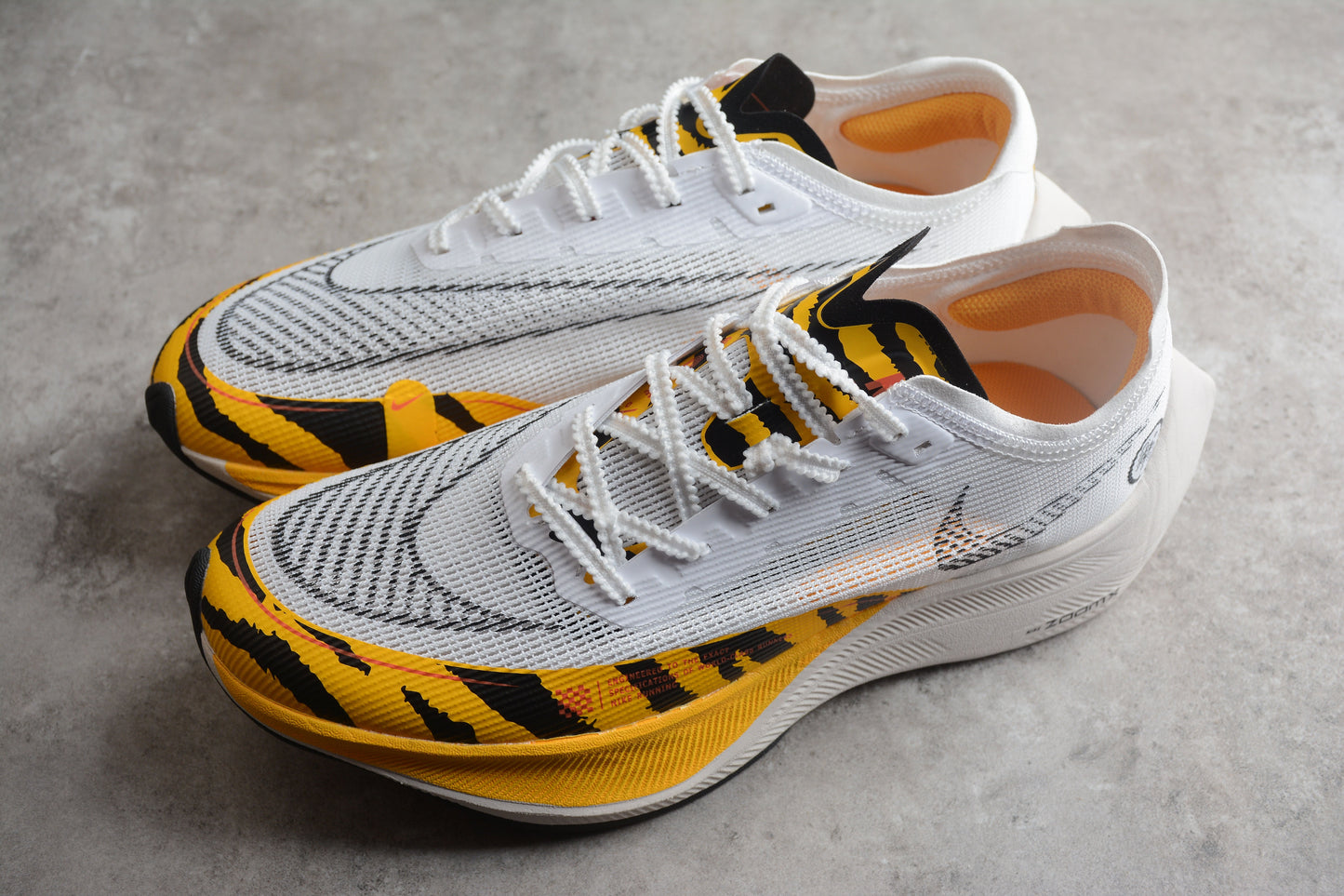 Zoom - Vaporfly Ne - T% 2 Black white And Yellow Shoes Unisex Streetwear Limited Edition