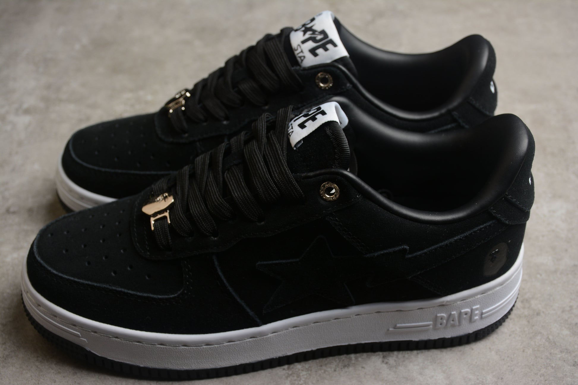 BAPE Sta Low-top Suede Sneakers - Black Unisex Streetwear Limited Edition - **BAPE STA Low-Top Black Suede Sneakers** Elevate your sneaker collection with the BAPE STA Low-Top