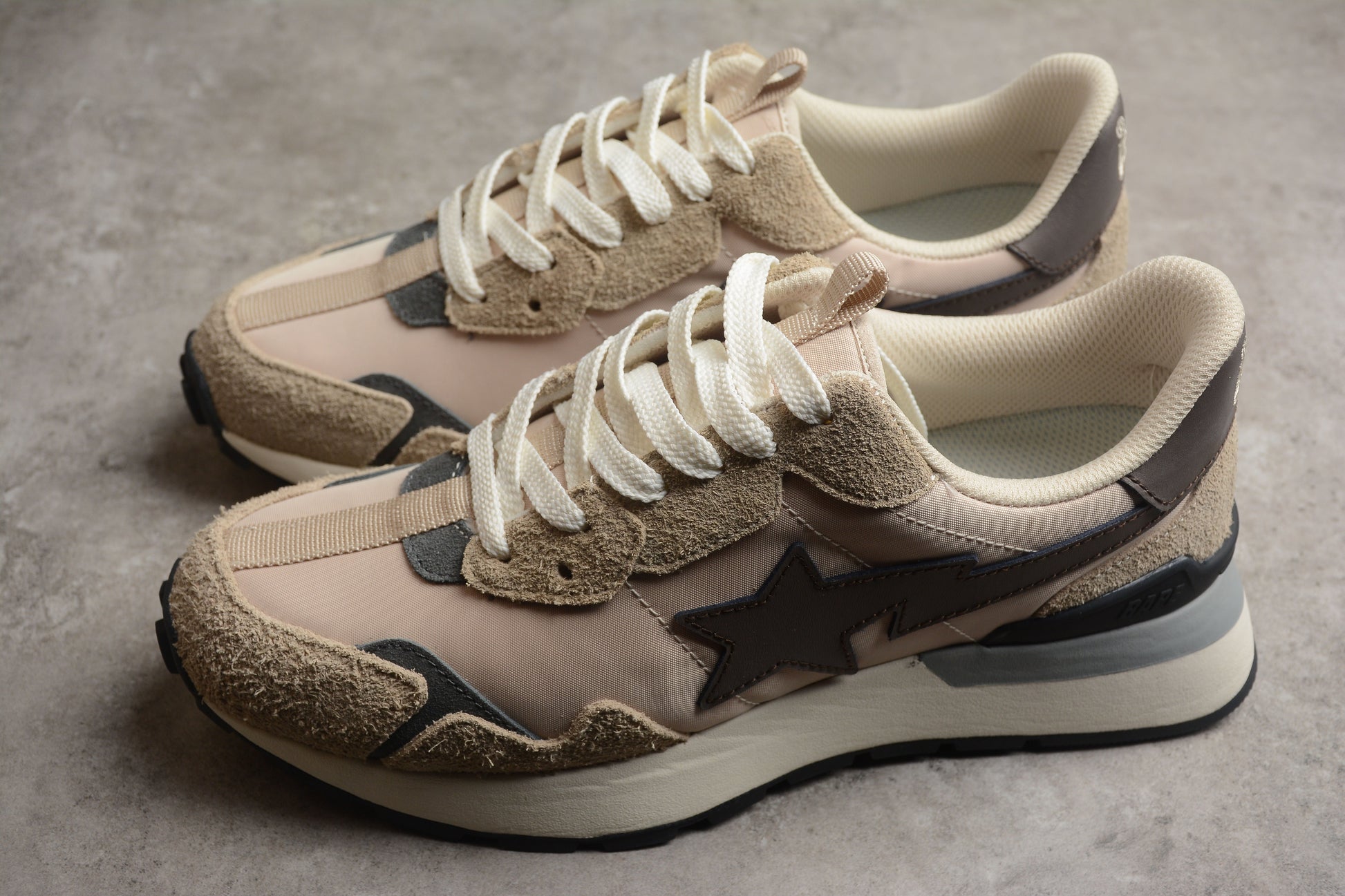 BAPE Sta Retro Runner Beige And Sneakers - Brown Unisex Streetwear Limited Edition - **BAPE STA Retro Runner Beige and Brown Sneakers** Introducing the BAPE STA Retro Runner Beige