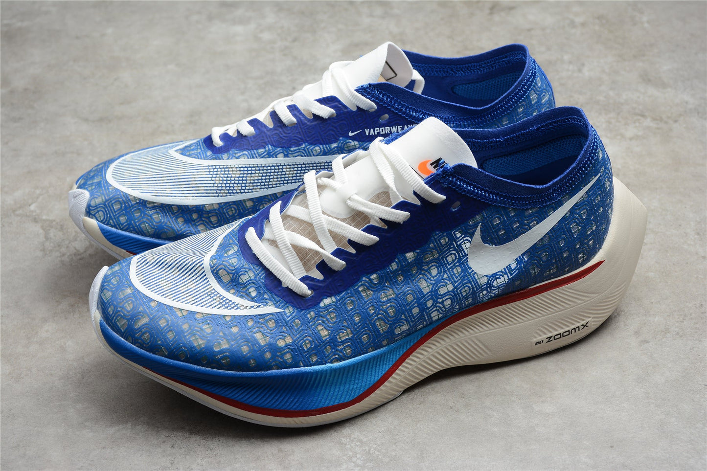 Zoom - Vaporfly Ne - T% 2 Blue And - White Unisex Streetwear Limited Edition - ### Nike ZoomX Vaporfly NEXT% 2 Unleash your full potential with the Nike ZoomX Vaporfly