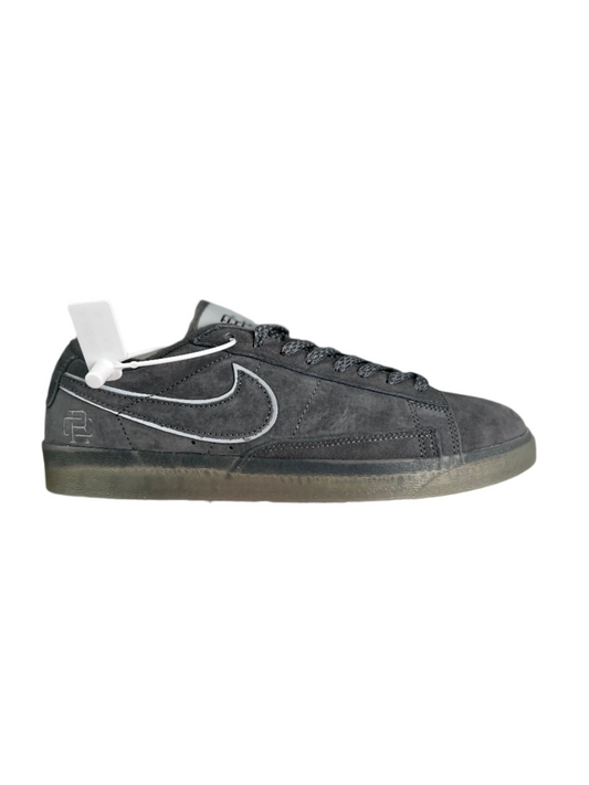 Nike Blazer Low - Reigning Champ2.0 - Red Unisex Streetwear Limited Edition - The Nike Blazer Low x Reigning Champ 2.0 in grey suede with a reflective 3M