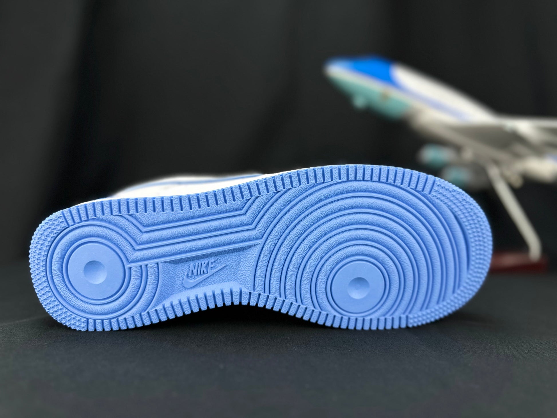 NIKE Air Force 1 'double Swoosh - Blue' - White Unisex Streetwear Limited Edition - Nike Air Force 1 'Double Swoosh White/Blue' The Nike Air Force 1 'Double Swoosh White/Blue'