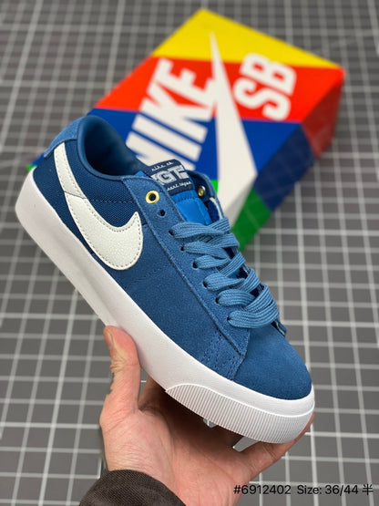 Nike Blazer Low'1977 Sb Gt - White Unisex Streetwear Limited Edition - The Nike Blazer Low '1977 SB GT in Blue and White is a versatile sneaker