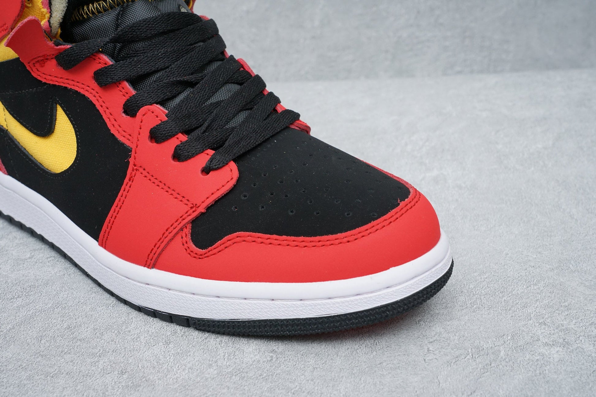 JORDAN 1 High Zoom Air Cmft - Chile Red Sneakers - Black Unisex Streetwear Limited Edition