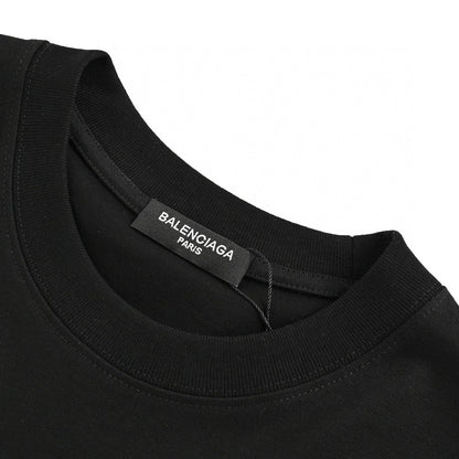 Camiseta negra con estampado de estrella de Balenciaga