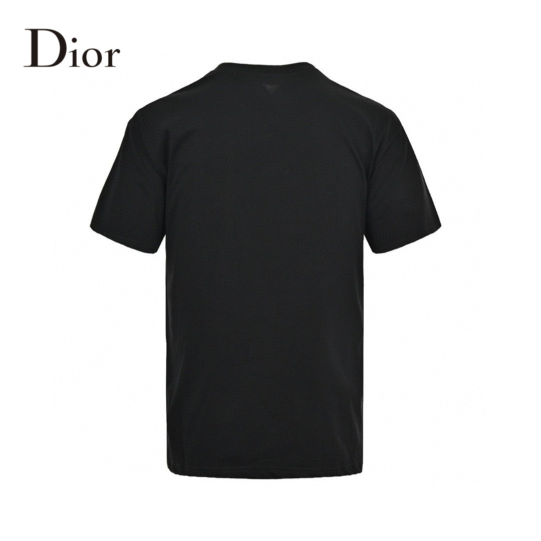 Dior T-shirt With Logo Patch - Black Unisex Streetwear Limited Edition - <span>This Dior t-shirt features a minimalist design with high-quality black cotton fabric. The small Dior