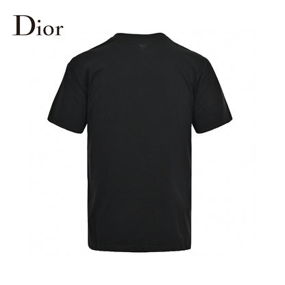 Dior T-shirt With Logo Patch - Black Unisex Streetwear Limited Edition - <span>This Dior t-shirt features a minimalist design with high-quality black cotton fabric. The small Dior